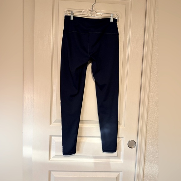 Victoria Secret Sport Women’s Workout Leggings Size Medium - Picture 2 of 5